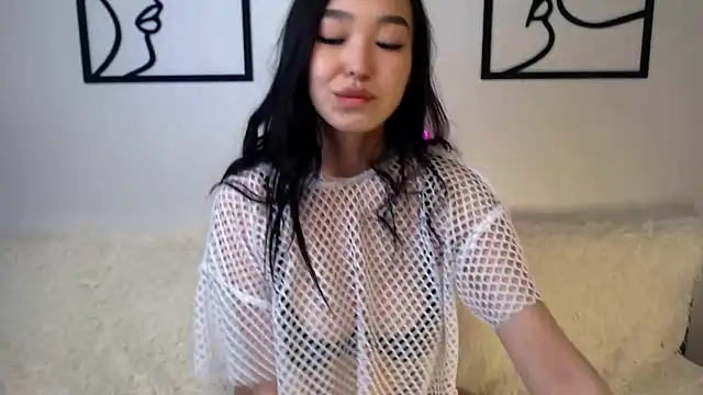 Snapshot of Hitomi_Itoo chatting on 01/23/25, 01:45 Hitomi Itoo online show from 01/23/25, 01:45