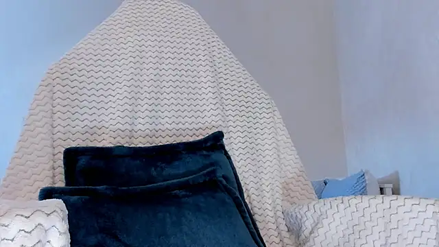 Britney Ross online show from 03/22/25, 06:33