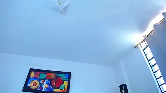 Chiqui milk  online show from 02/24/25, 07:30