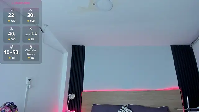 Chiqui milk  online show from 10/29/25, 07:04