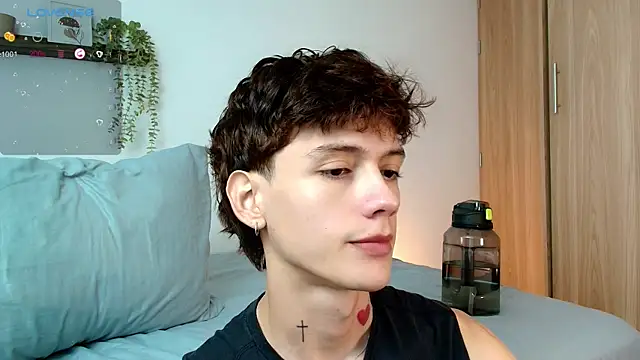 Snapshot of badboy_one_ chatting on 11/18/25, 10:25 badboy one online show from 11/18/25, 10:25