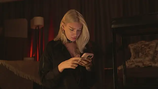 LinaKinky online show from 12/12/24, 12:01