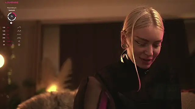 LinaKinky online show from 01/01/25, 05:22