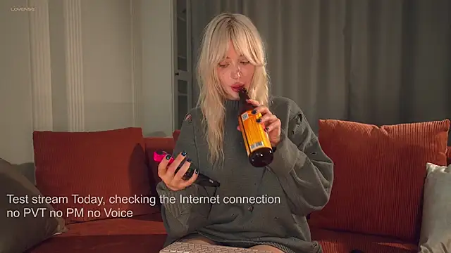 Snapshot of LinaKinky chatting on 04/10/26, 05:39 LinaKinky online show from 04/10/26, 05:39