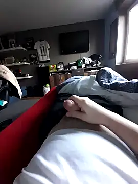 Snapshot of joel43278 chatting on 12/26/24, 02:48 joel43278 online show from 12/26/24, 02:48