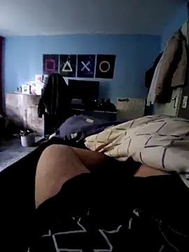 Snapshot of joel43278 chatting on 10/21/25, 02:51 joel43278 online show from 10/21/25, 02:51