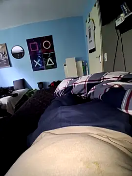 Snapshot of joel43278 chatting on 04/16/26, 03:24 joel43278 online show from 04/16/26, 03:24