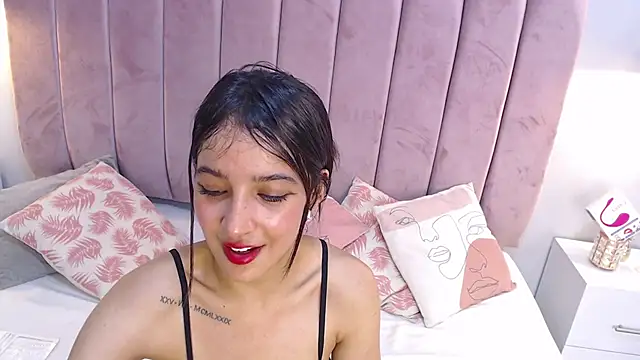 LeenaBrown online show from 01/30/25, 06:54