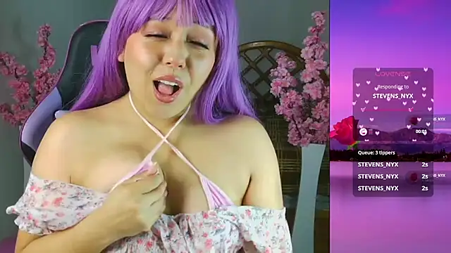 Snapshot of PurpleHaze17 chatting on 11/14/25, 11:13 PurpleHaze17 online show from 11/14/25, 11:13