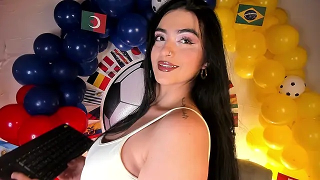 Snapshot of miel_gomez chatting on 07/01/26, 10:09 miel gomez online show from 07/01/26, 10:09