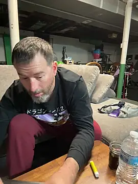 Snapshot of bongripingclitlicker chatting on 04/21/26, 01:42 bongripingclitlicker online show from 04/21/26, 01:42