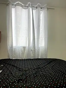 Sara miller666 online show from 10/08/25, 10:07