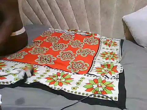 Sexy Villagegal online show from 04/15/26, 11:39