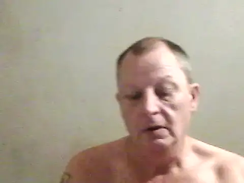 Snapshot of chubbybear2cum chatting on 12/24/24, 04:55 chubbybear2cum online show from 12/24/24, 04:55