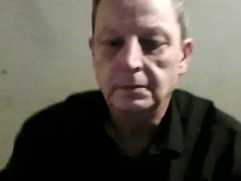 Snapshot of chubbybear2cum chatting on 01/15/25, 03:43 chubbybear2cum online show from 01/15/25, 03:43