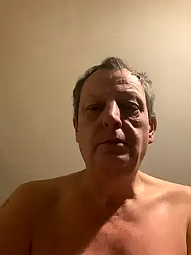 Snapshot of chubbybear2cum chatting on 11/24/25, 06:35 chubbybear2cum online show from 11/24/25, 06:35