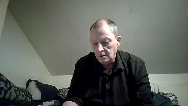 Snapshot of chubbybear2cum chatting on 03/09/26, 05:11 chubbybear2cum online show from 03/09/26, 05:11