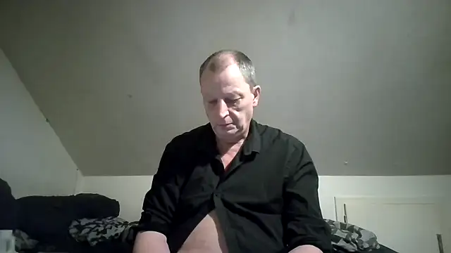 Snapshot of chubbybear2cum chatting on 03/20/26, 01:54 chubbybear2cum online show from 03/20/26, 01:54