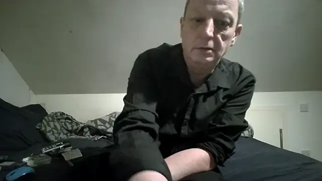 Snapshot of chubbybear2cum chatting on 03/25/26, 01:55 chubbybear2cum online show from 03/25/26, 01:55