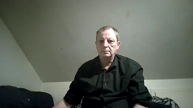 Snapshot of chubbybear2cum chatting on 04/03/26, 02:20 chubbybear2cum online show from 04/03/26, 02:20