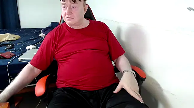 Snapshot of Erocon_6 chatting on 12/12/24, 02:59 Erocon 6 online show from 12/12/24, 02:59