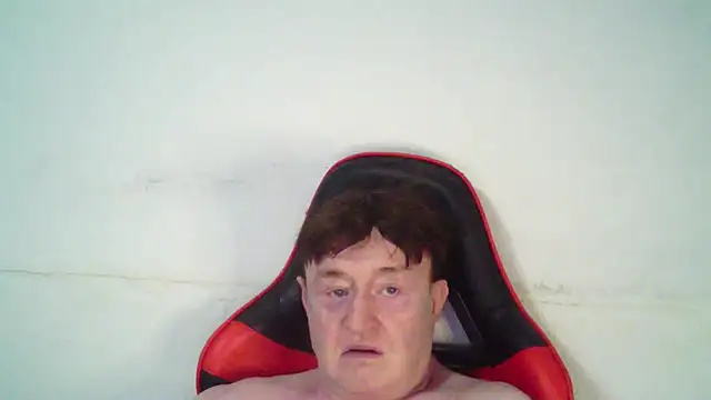 Snapshot of Erocon_6 chatting on 02/15/25, 03:42 Erocon 6 online show from 02/15/25, 03:42