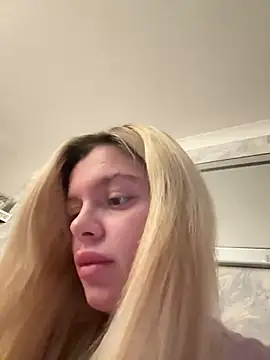 Snapshot of IrishTeenBarbie69 chatting on 03/19/25, 09:48 IrishTeenBarbie69 online show from 03/19/25, 09:48