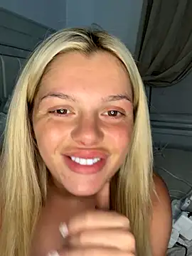 Snapshot of IrishTeenBarbie69 chatting on 09/19/25, 09:37 IrishTeenBarbie69 online show from 09/19/25, 09:37