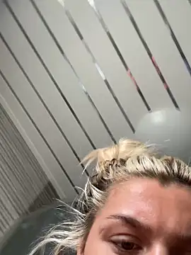 IrishTeenBarbie69 online show from 03/22/26, 01:36