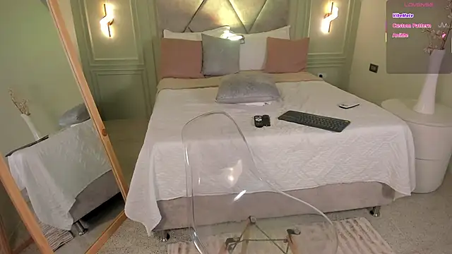  Miss Kimm online show from 09/18/25, 11:23