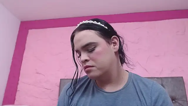 Snapshot of Pearl_Michelts chatting on 06/06/26, 01:16 Pearl Michelts online show from 06/06/26, 01:16