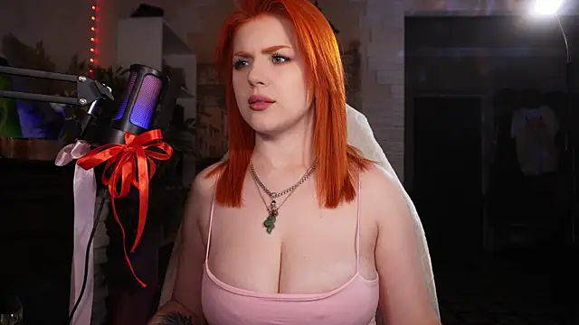 Chriss Fox online show from 03/05/25, 03:18