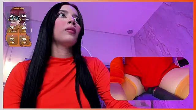Snapshot of SweetieCloe_ chatting on 05/17/26, 08:49 SweetieCloe online show from 05/17/26, 08:49