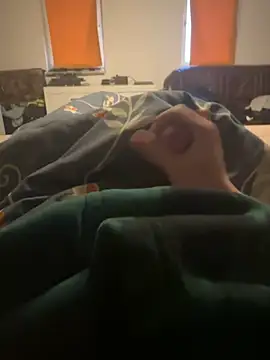 Snapshot of sollzii chatting on 01/27/25, 03:07 sollzii online show from 01/27/25, 03:07