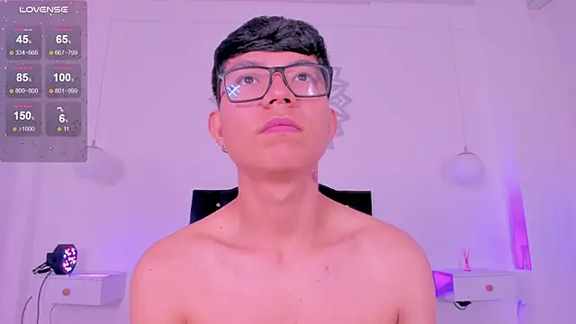 CodyTwink online show from 11/05/25, 03:23