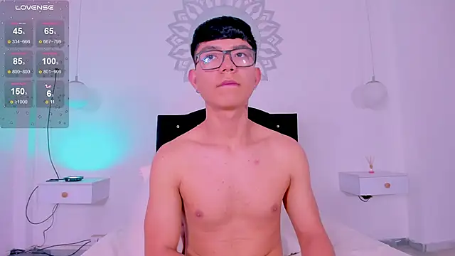 CodyTwink online show from 11/21/25, 05:22