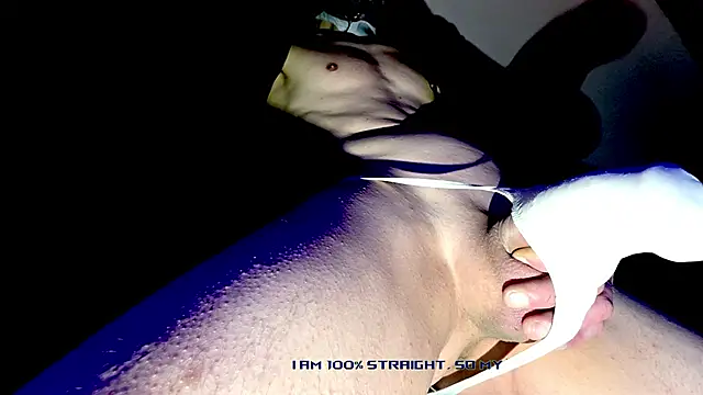 Snapshot of Deutscher_Gro8schwanz_88 chatting on 04/03/26, 12:52 Deutscher Gro8schwanz 88 online show from 04/03/26, 12:52