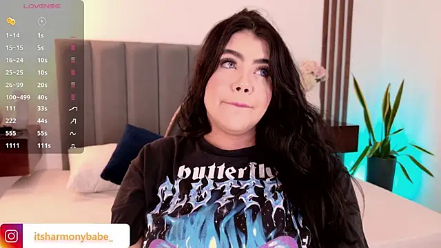 Snapshot of Harmonybabe_ chatting on 05/02/26, 08:14 Harmonybabe online show from 05/02/26, 08:14
