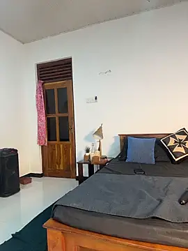 Snapshot of Cinderella-98 chatting on 03/11/26, 05:57 Cinderella-98 online show from 03/11/26, 05:57