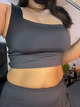 Snapshot of Cinderella-98 chatting on 03/12/26, 10:54 Cinderella-98 online show from 03/12/26, 10:54