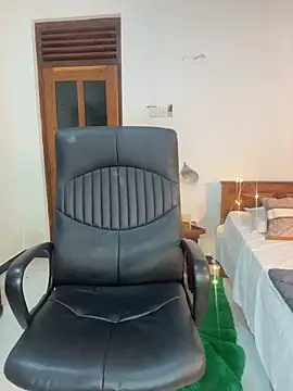 Snapshot of Cinderella-98 chatting on 04/08/26, 05:13 Cinderella-98 online show from 04/08/26, 05:13