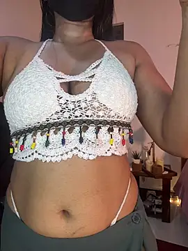 Snapshot of Cinderella-98 chatting on 04/22/26, 05:43 Cinderella-98 online show from 04/22/26, 05:43