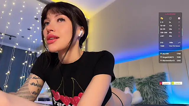 ellie miu online show from 02/16/26, 09:22