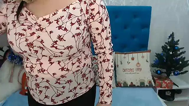 Snapshot of Sexy_MALIKKA chatting on 12/28/24, 03:37 Sexy MALIKKA online show from 12/28/24, 03:37