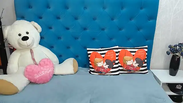 Snapshot of Sexy_MALIKKA chatting on 03/01/25, 02:48 Sexy MALIKKA online show from 03/01/25, 02:48