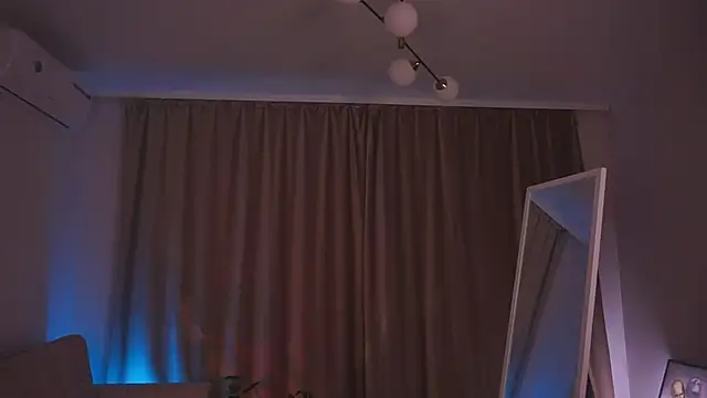 Snapshot of AnuricBriny chatting on 02/12/25, 11:30 AnuricBriny online show from 02/12/25, 11:30