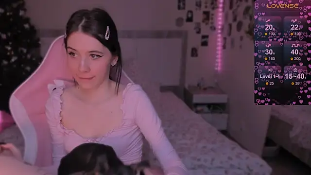 Snapshot of CoddleWeeper_ chatting on 12/10/24, 11:11 CoddleWeeper online show from 12/10/24, 11:11