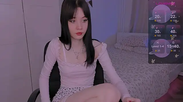 Snapshot of CoddleWeeper_ chatting on 03/05/25, 08:43 CoddleWeeper online show from 03/05/25, 08:43