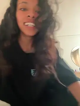 Snapshot of Miss_freydis chatting on 01/24/25, 09:47 Miss freydis online show from 01/24/25, 09:47