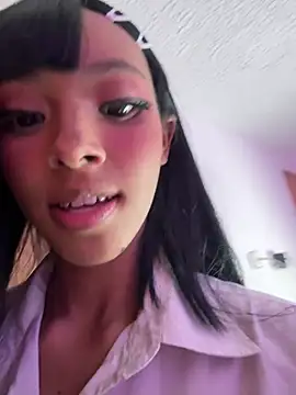 Snapshot of Miss_freydis chatting on 03/04/25, 04:27 Miss freydis online show from 03/04/25, 04:27